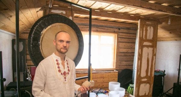 Lamamiskontsert. Gongimeditatsioon Kirna mõisas – Vilmar Schiff